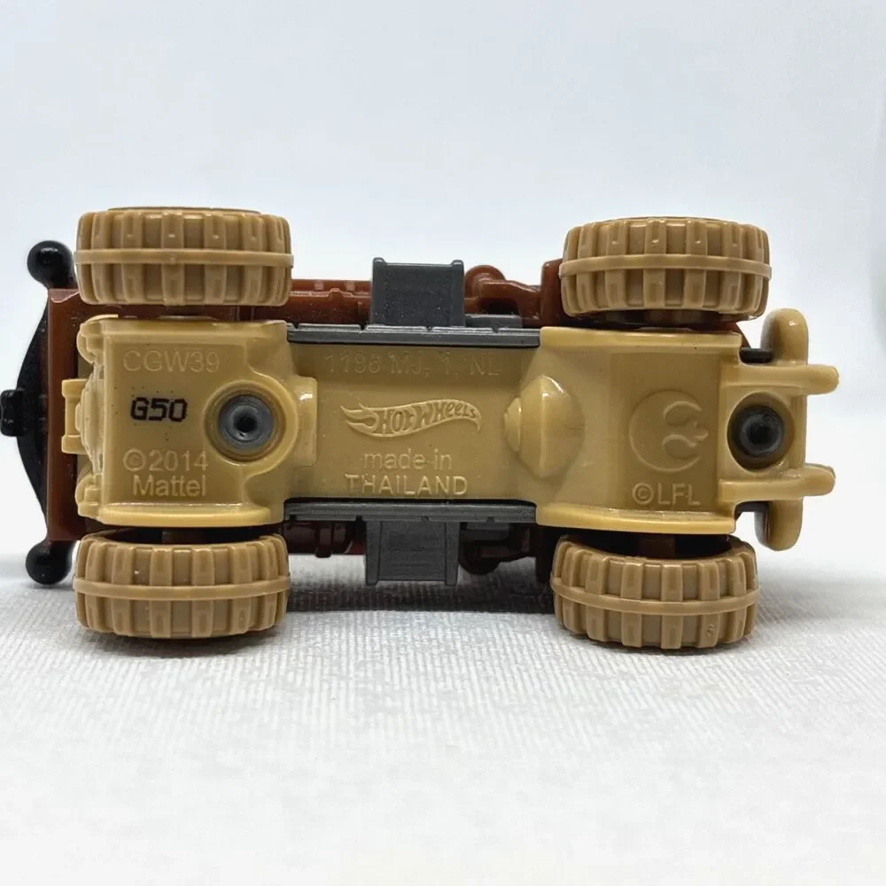 Hot Wheels Star Wars Chewbacca Truck 2014 CGW39 Chewy G50 Collectible Fan Gift - Picture 8 of 11